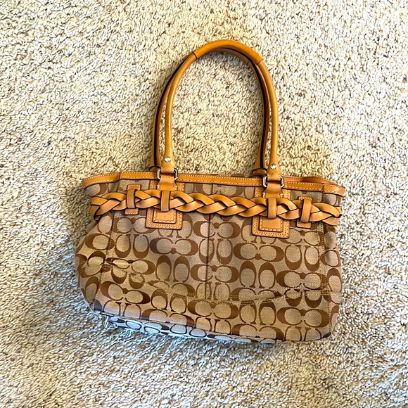 Coach handheld purse - Picture 1 of 3